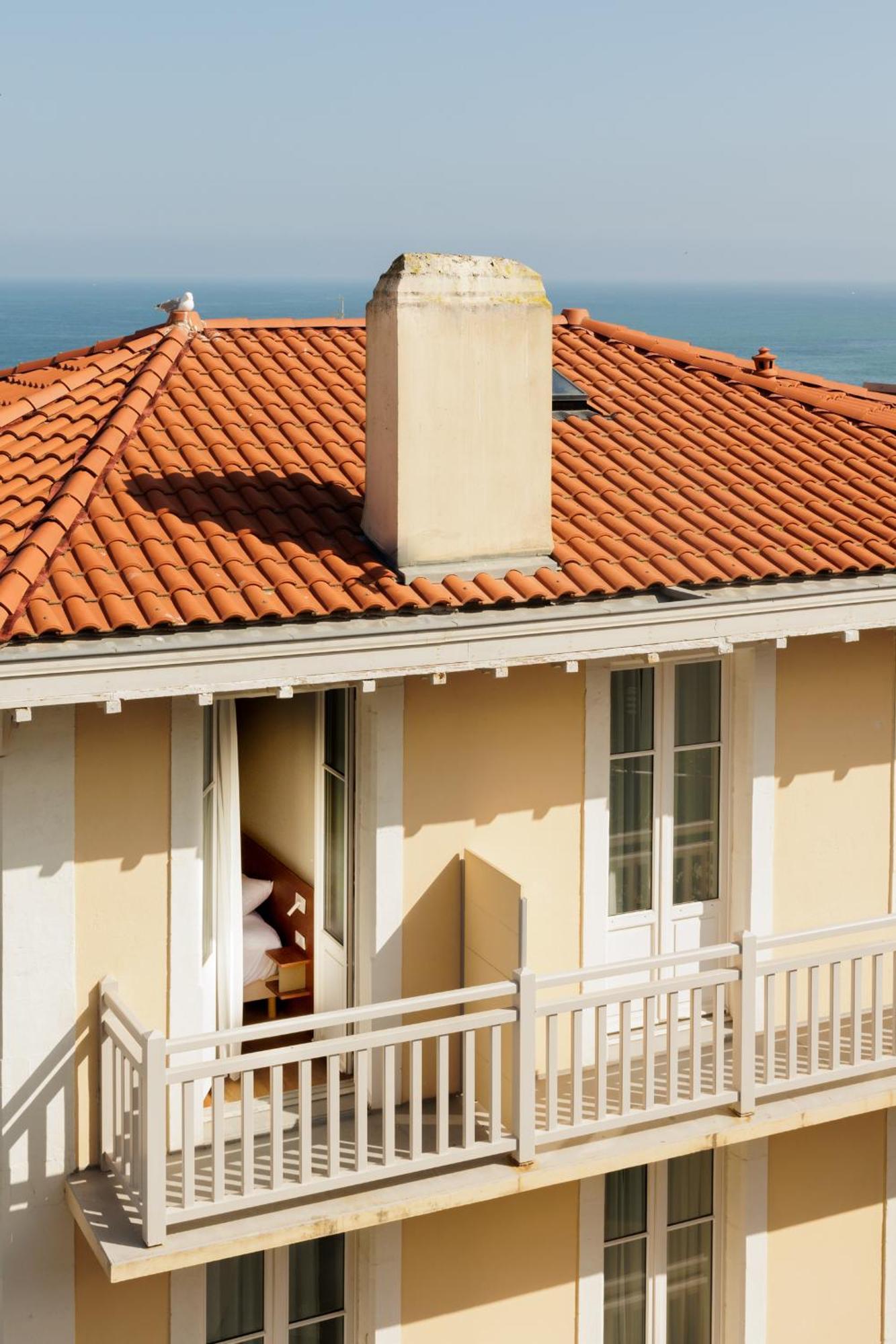 Alfred Hotels Les Halles Biarritz Exterior photo