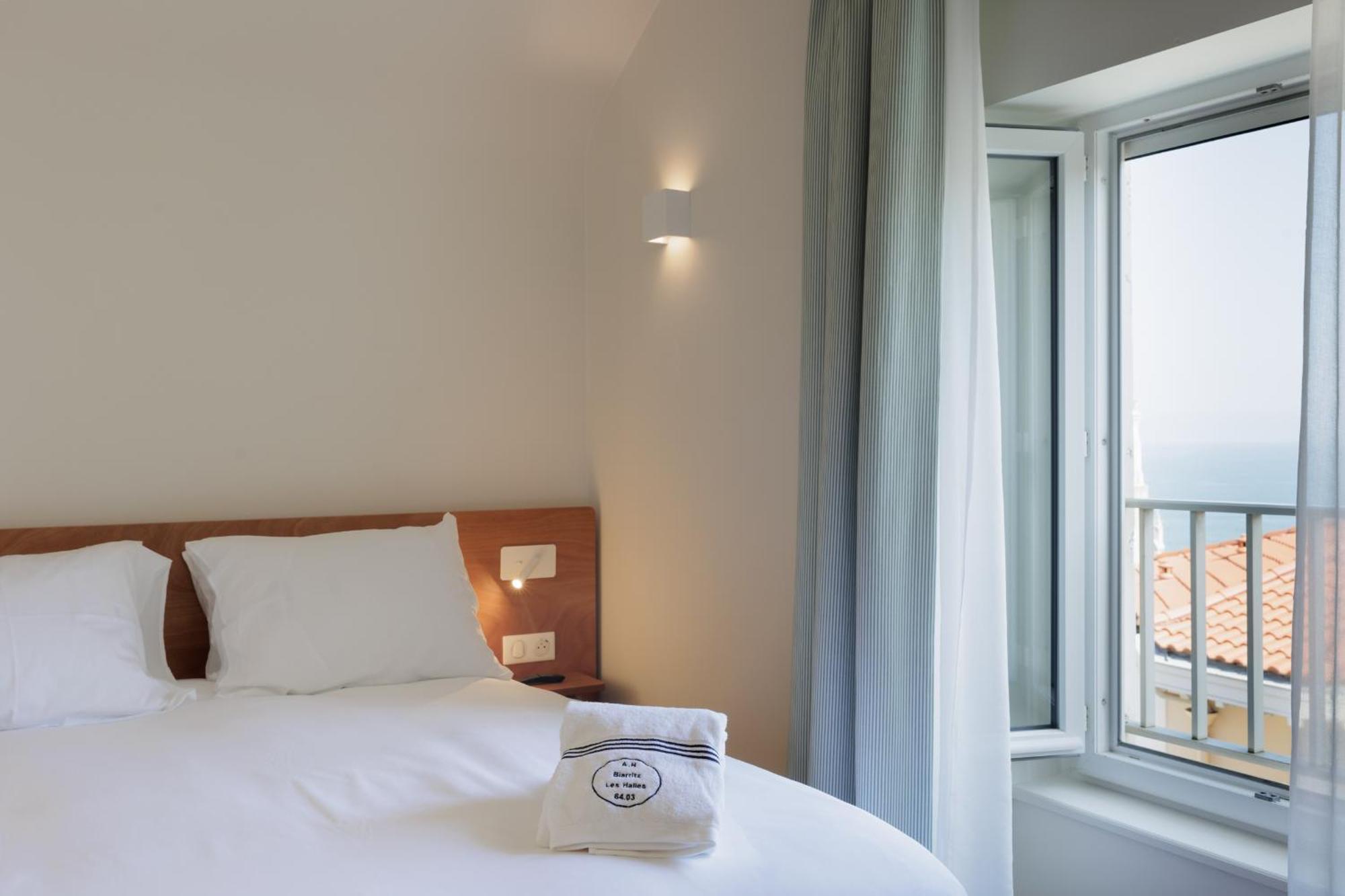 Alfred Hotels Les Halles Biarritz Exterior photo
