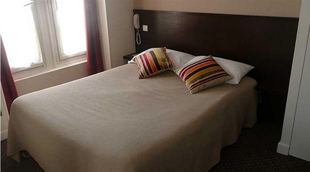 Alfred Hotels Les Halles Biarritz Exterior photo